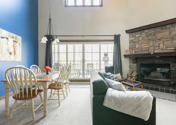 Condo 3 bedroom on Golf le Géant, access in the mountain
