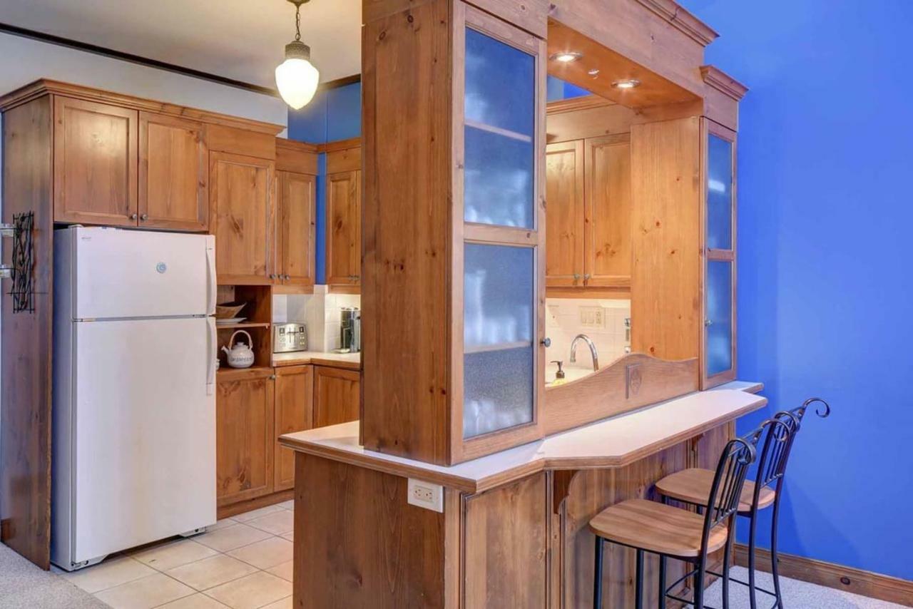 3 Bedroom On Golf Le Géant, Access In The Mountain Mont-Tremblant